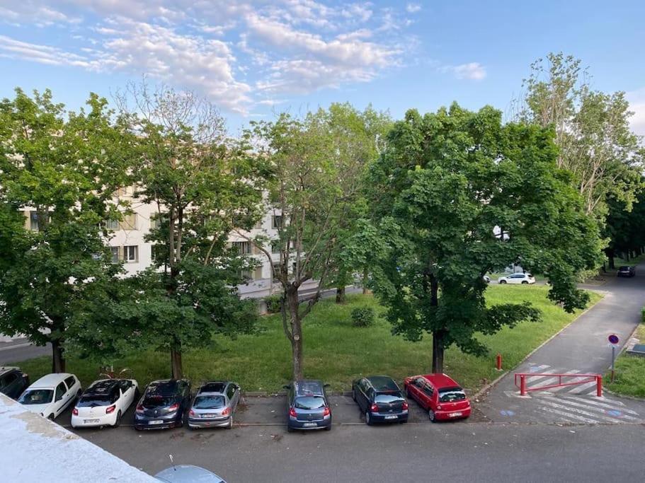Joli Appartement Proche Metro Lyon Kültér fotó