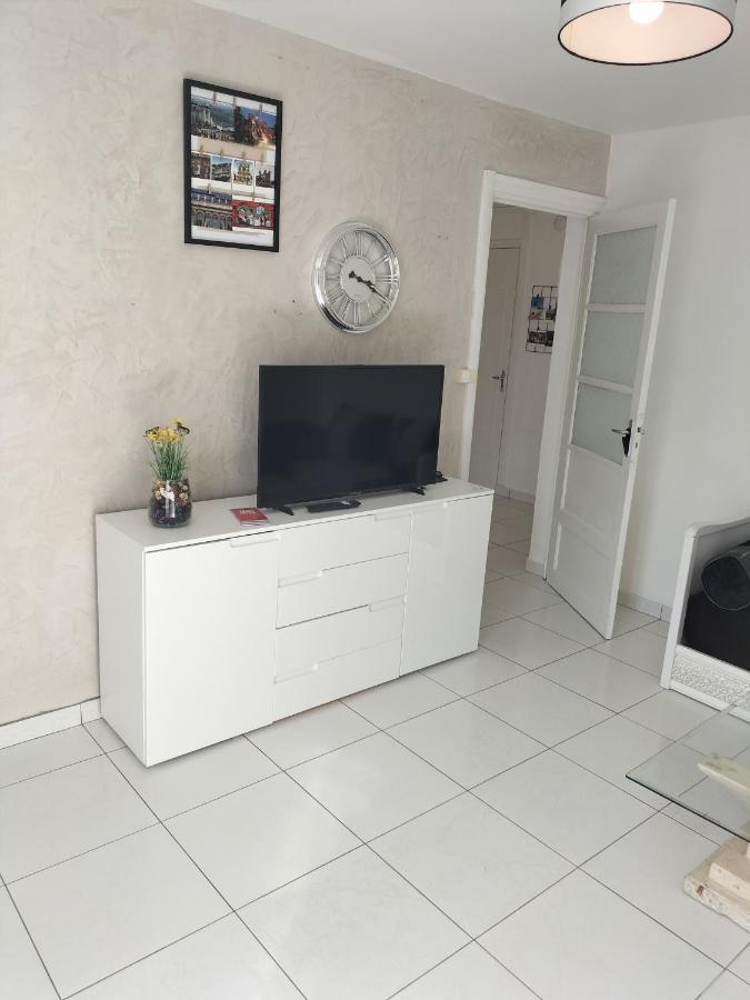 Joli Appartement Proche Metro Lyon Kültér fotó