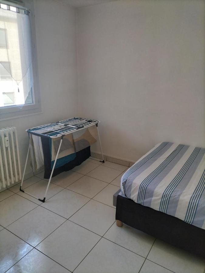 Joli Appartement Proche Metro Lyon Kültér fotó