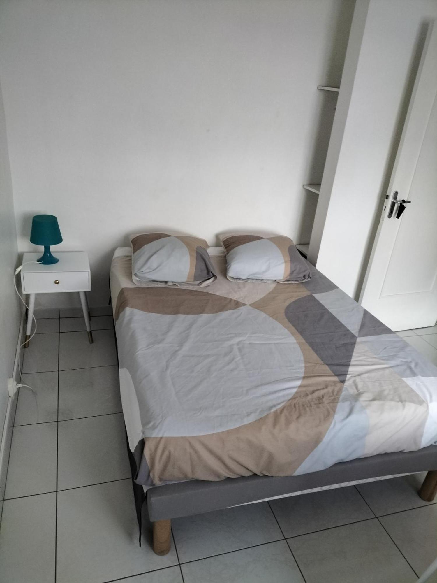 Joli Appartement Proche Metro Lyon Kültér fotó